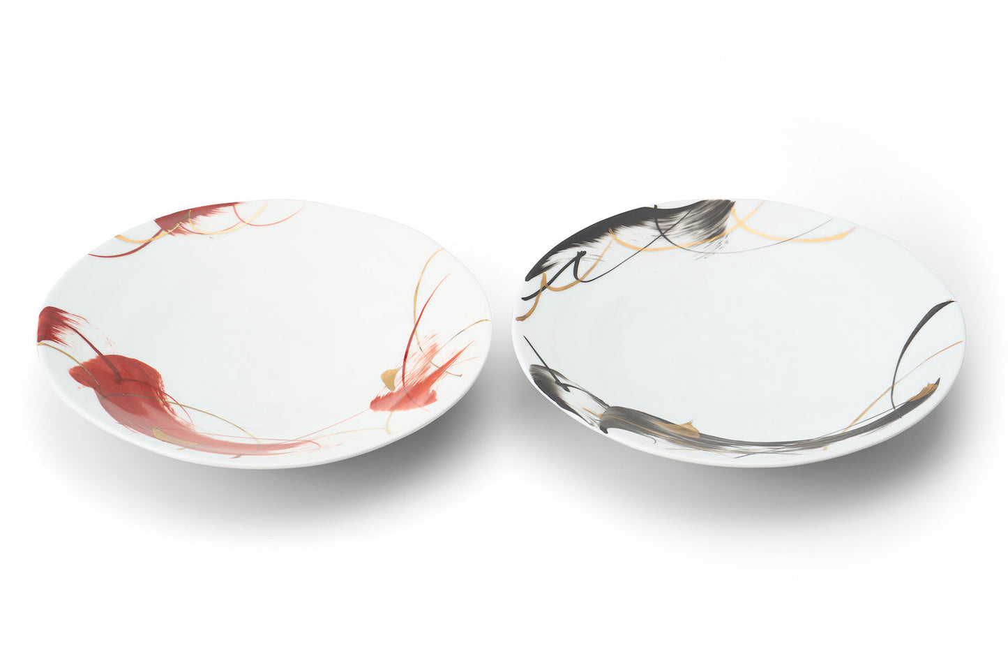 Red-brushed deformed 8" dish