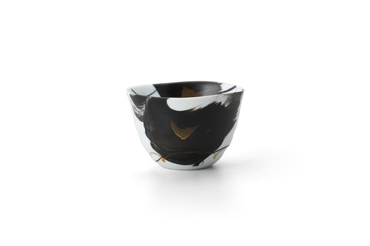 Black-brushed deformed medium tea cup